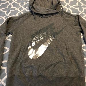 Women’s Nike pullover hoodie